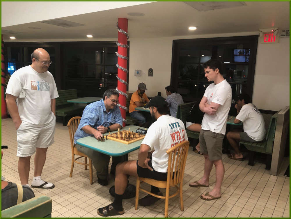 November 30th, 2022. Kailua Zippy's chess meetup. Photo provided by Jeremy.
